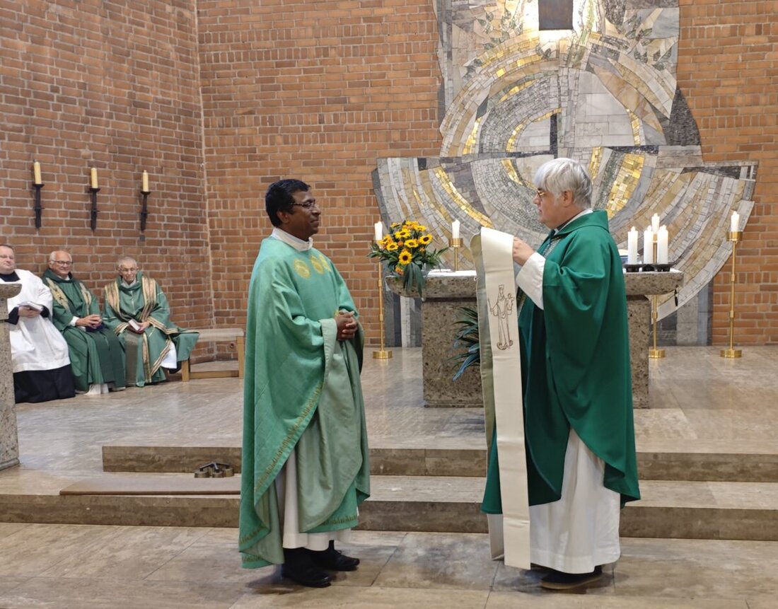 Weiden. In Maria Waldrast nahm am 26. Juli 2025 die Gemeinde Abschied von Pfarrvikar Celestine Thazhuppil. Musik, Predigt und Geschenke würdigten seinen 8-jährigen Dienst.