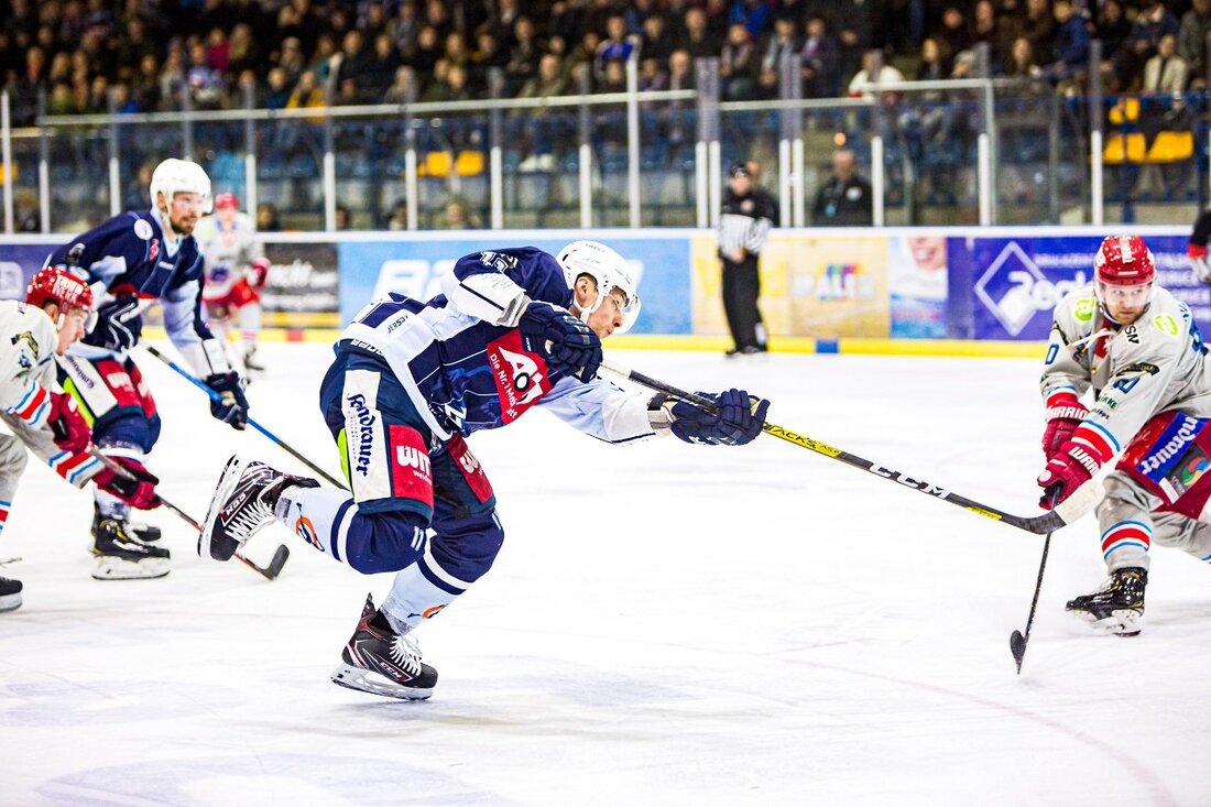 Weiden. Für die Blue Devils Weiden gehen zwei neue Förderlizenzspieler an den Start. Außerdem wurde der Vertrag mit Kevin Piehler aufgelöst.  Der Kader der Blue Devils Weiden erhält Zuwachs aus [&hellip;]