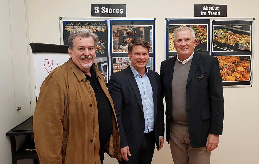 Weiden. Auch das Bäckerhandwerk ist im Wandel und steht Herausforderungen gegenüber. Die Stadtbäckerei Schaller sieht sich dafür gerüstet und baut auch weiterhin auf den Standort Weiden. Geschäftsführer Hans Markwart gab [&hellip;]