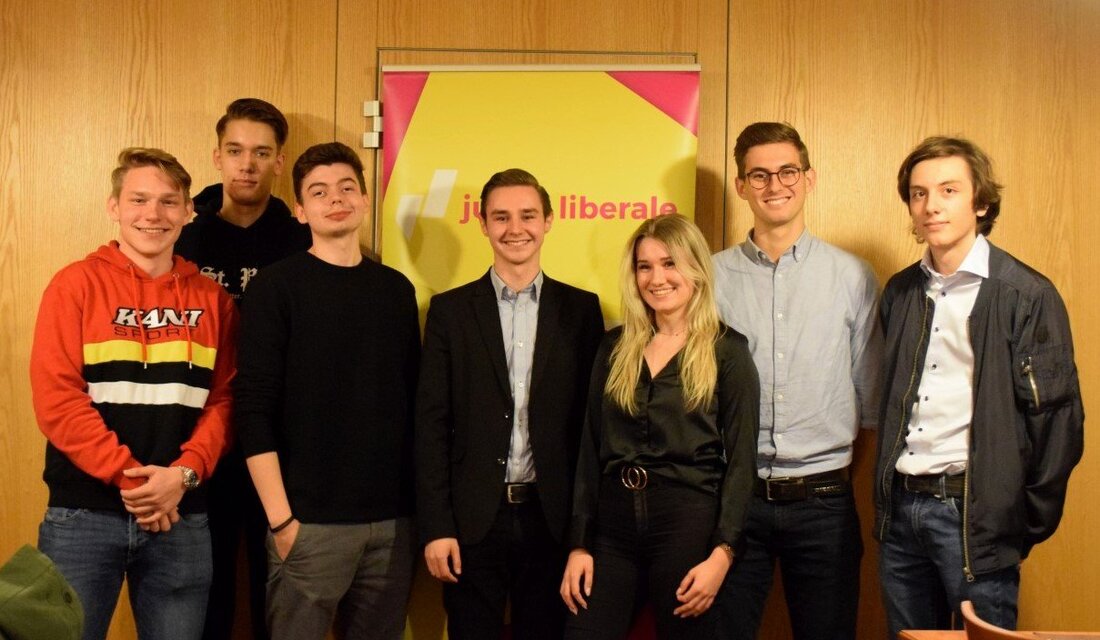 Weiden. Die Mitglieder der Jungen Liberalen (JuLis) Weiden wählten ihre neue Vorstandschaft. Außerdem stimmten sie einer Erweiterung des Kreisverbands zu. Das zog eine Namensänderung nach sich. Eines blieb jedoch gleich: [&hellip;]