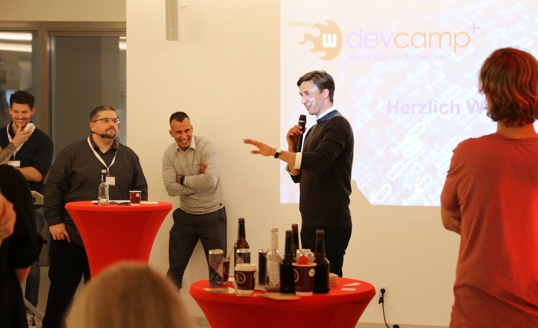 Weiden. Fachlicher Austausch trifft auf Networking: Bereits zum fünften Mal fand das IT-Event „DevCamp+“ der Witt-Gruppe in Weiden statt. Dabei nutzten rund 200 Teilnehmer die Gelegenheit, sich einen ganzen Nachmittag [&hellip;]