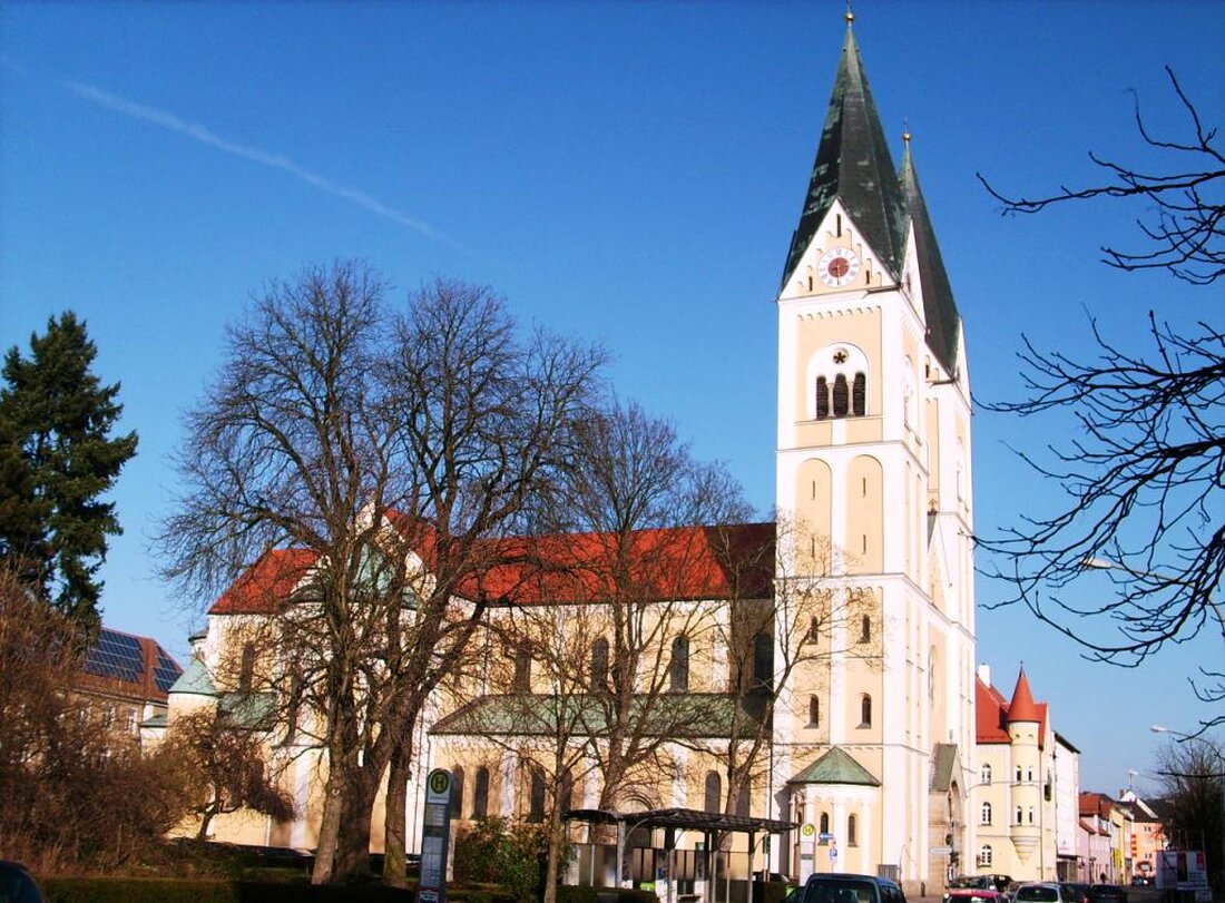 Weiden. Ein Unbekannter hat in einer Weidener Kirche randaliert. Die Polizei sucht Zeugen.  Der Täter hat am Samstag zwischen 10.00 Uhr und 16.30 Uhr in der Josefskirche in der Bürgermeister-Prechtl-Straße [&hellip;]