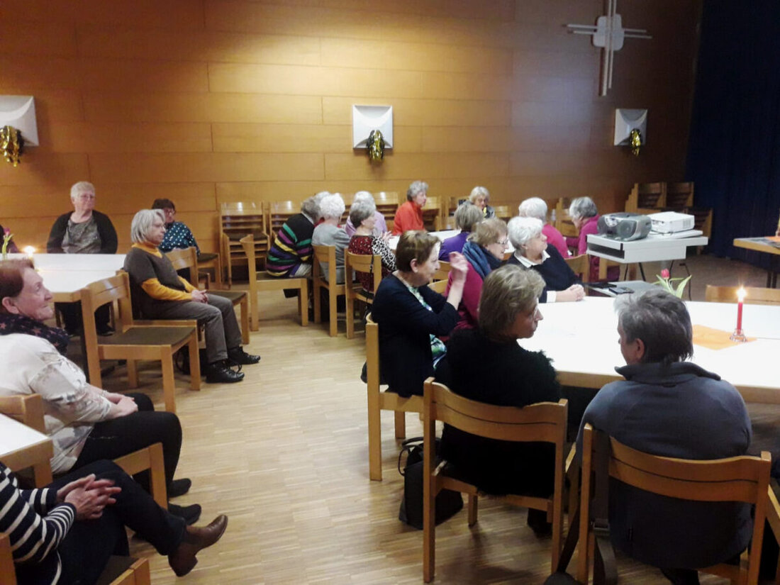 Weiden. Zur Vorbereitung auf den Weltgebetstag informierten sich Mitglieder des Frauenbundes über die Cook-Inseln und deren Kultur sowie Herausforderungen. Der ökumenische Gottesdienst findet am Freitag um 18.30 Uhr im Pfarrheim St. Johannes statt.