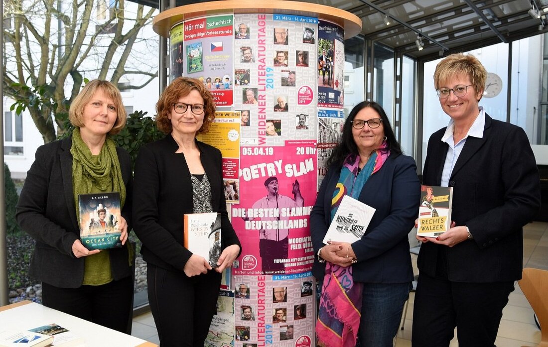 Weiden. Am Sonntag starten die Literaturtage! Das Programm der 33. Weidener Literaturtage präsentiert namhafte Autoren wie Petros Markaris, Franzobel, Hans Pleschinksi oder Timur Vermes. Selbstverständlich darf auch der Poetry Slam [&hellip;]