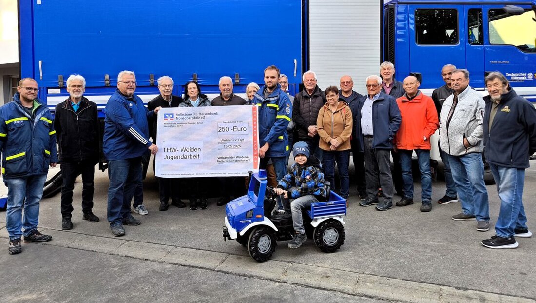 Weiden. Der Verband der Weidener Siedlergemeinschaften e.V. besuchte das THW in Weiden und spendete 250 Euro an die Jugendgruppe.