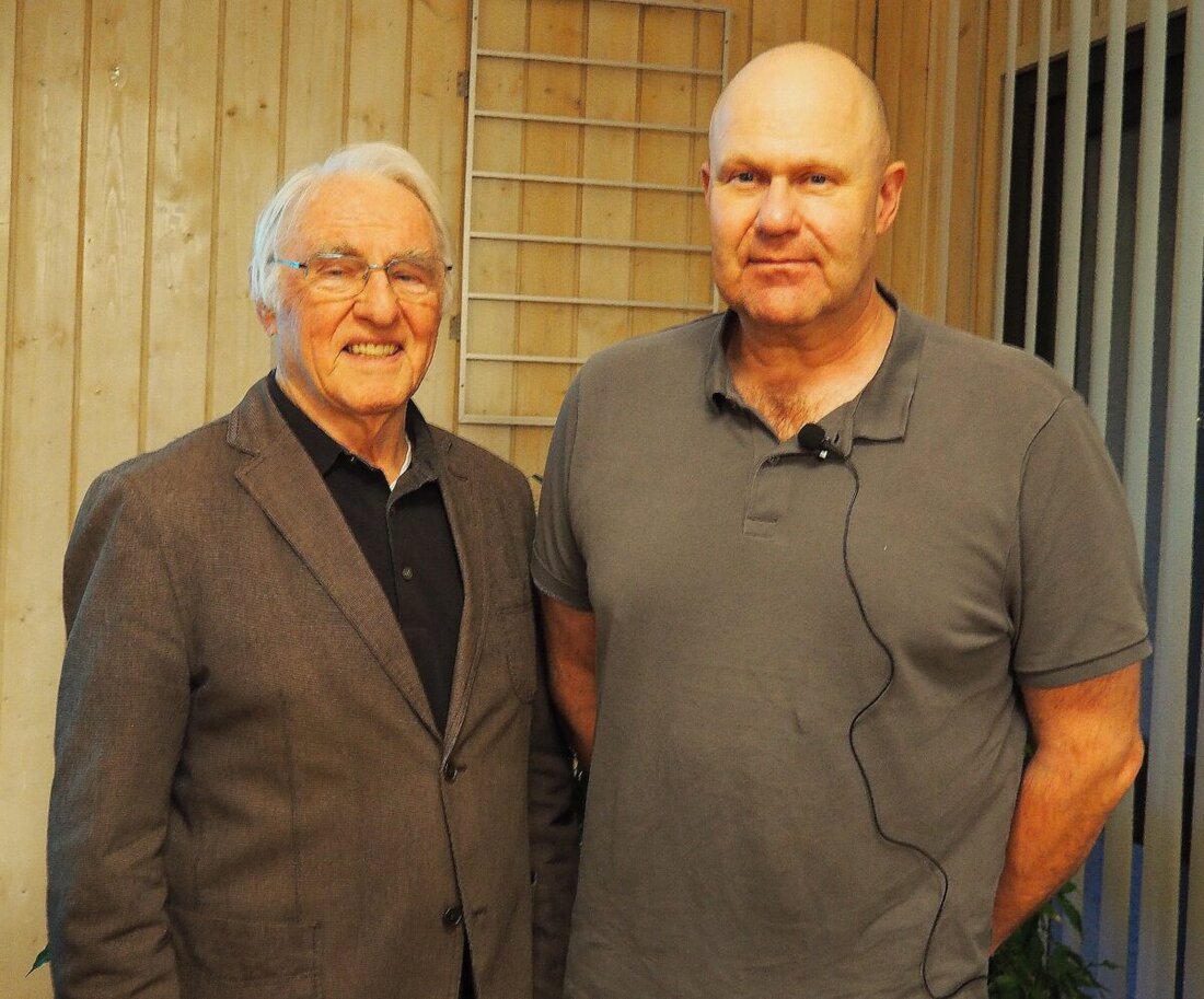 Weiden. Diskussionen um Denkmalschutz versus Modernisierung zeigen, dass Kompromisse nötig sind und der Erhalt bestimmter Gebäude wie der Seltmann-Villa als essentiell betrachtet wird.