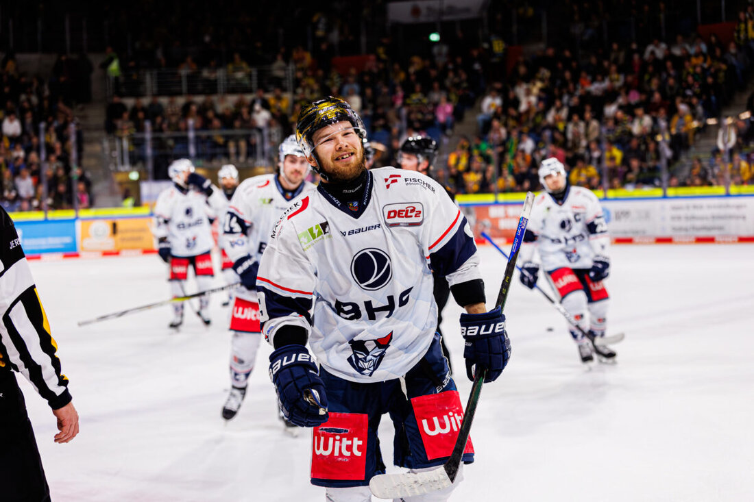 Weiden. Die DEL-2 startet in ihre 13. Saison mit 3.200 Zuschauern im Schnitt. Weiden will mit neuem Gesellschafter früh den Klassenerhalt sichern und greift nach den Playoffs.
