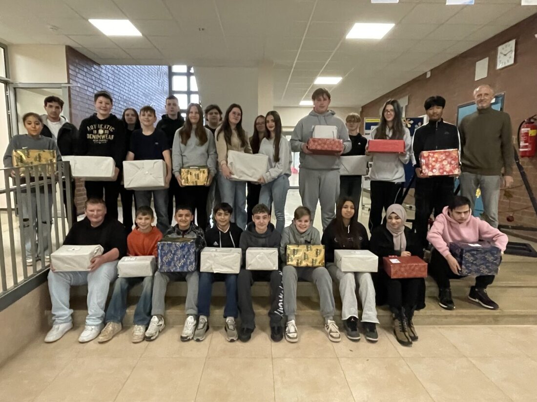 Pressath. Die Grund- und Mittelschule Pressath führt ihre traditionelle Weihnachtspäckchenaktion durch, um bedürftigen Kindern in Bosnien, im Kosovo und in Bulgarien Freude zu bereiten. 