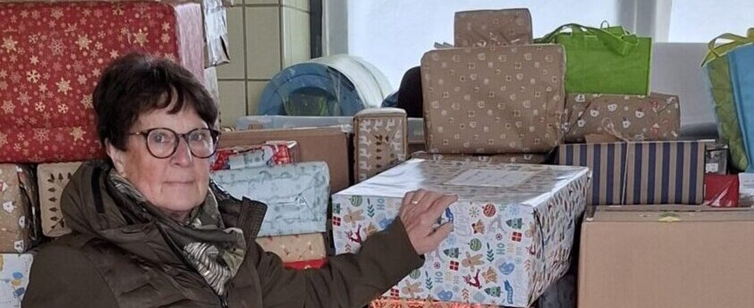 Pressath. Bürger schnürten Weihnachtspakete für Bedürftige in Bosnien-Herzegowina: 90 in Pressath, dazu rund 50 aus der Mittelschule. Transport angekommen; Caritas und orthodoxe Kirche verteilen. Spenden: 1.780 Euro.