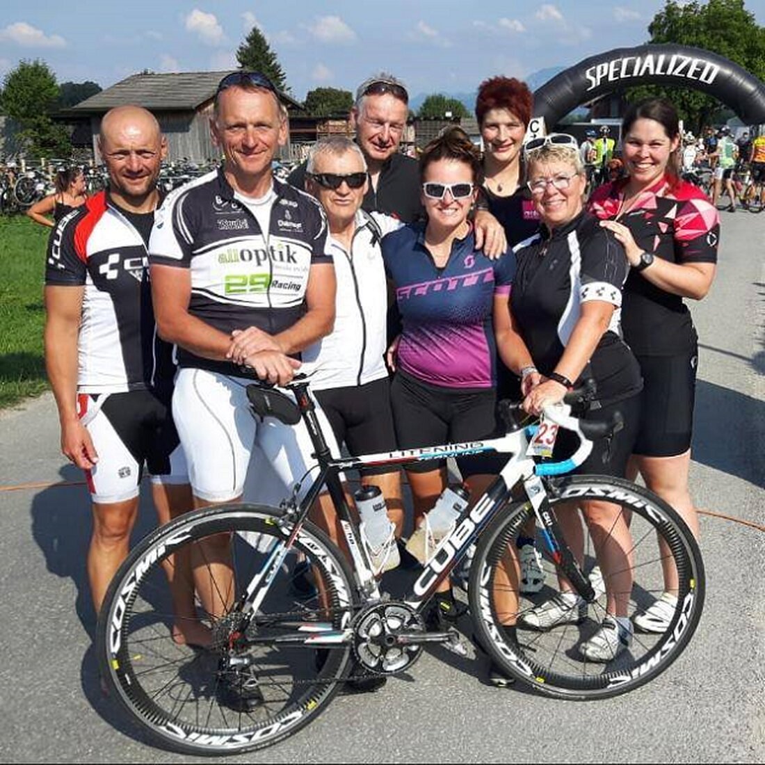 Pressath. Bei perfektem Radwetter – Sonnenschein und Temperaturen zwischen 25 und 30 Grad – begaben sich 2.000 Teilnehmer auf die vier verschiedenen Strecken der Wendelsteinrundfahrt durch die malerische Landschaft der [&hellip;]