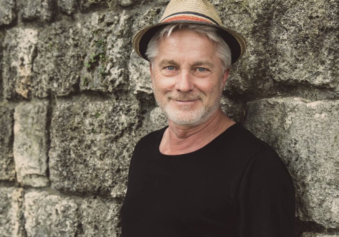 Neumarkt i.d.OPf.. lachoffensive.de lädt in den Neumarkt i.d.OPf., Reitstadel, zu einem besonderen Abend ein, der die Bühne des Hauses stimmungsvoll nutzt und für ein gelungenes Erlebnis sorgt. Sichern Sie sich Ihr Ticket auf okticket.de und freuen Sie sich auf Unterhaltung am passenden Ort.