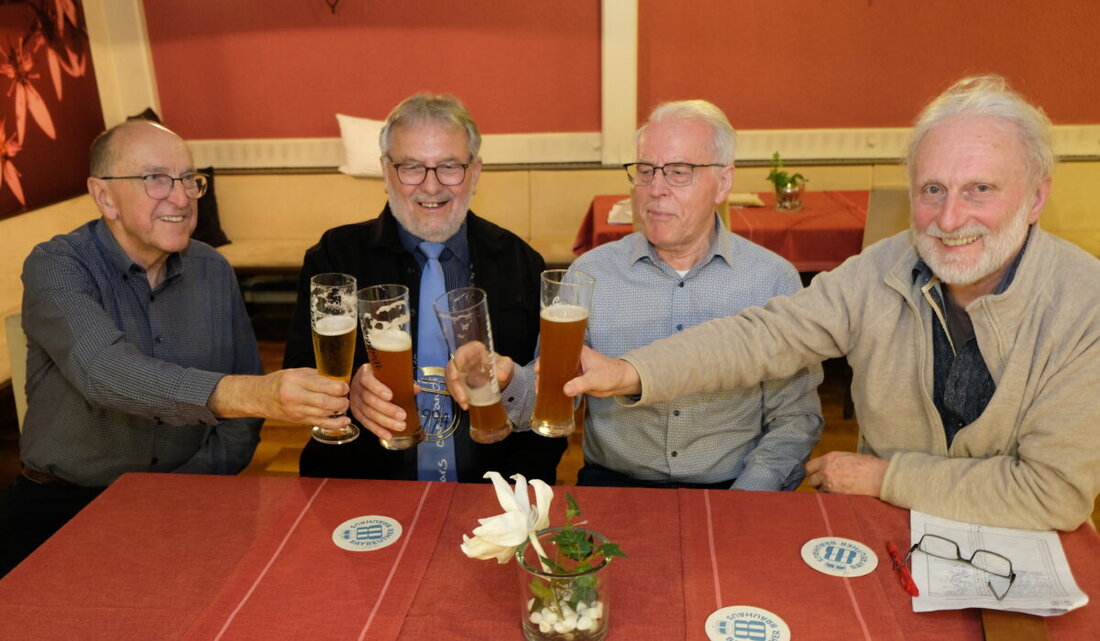 Eschenbach. Die Liedertafel feierte bei ihrer Generalversammlung Gemeinschaft und Gesang. Der Chor blickte auf viele Auftritte, warb um neue Stimmen und bestätigte die Vorstandschaft. Ein Konzert mit der Stadtkapelle ist geplant.