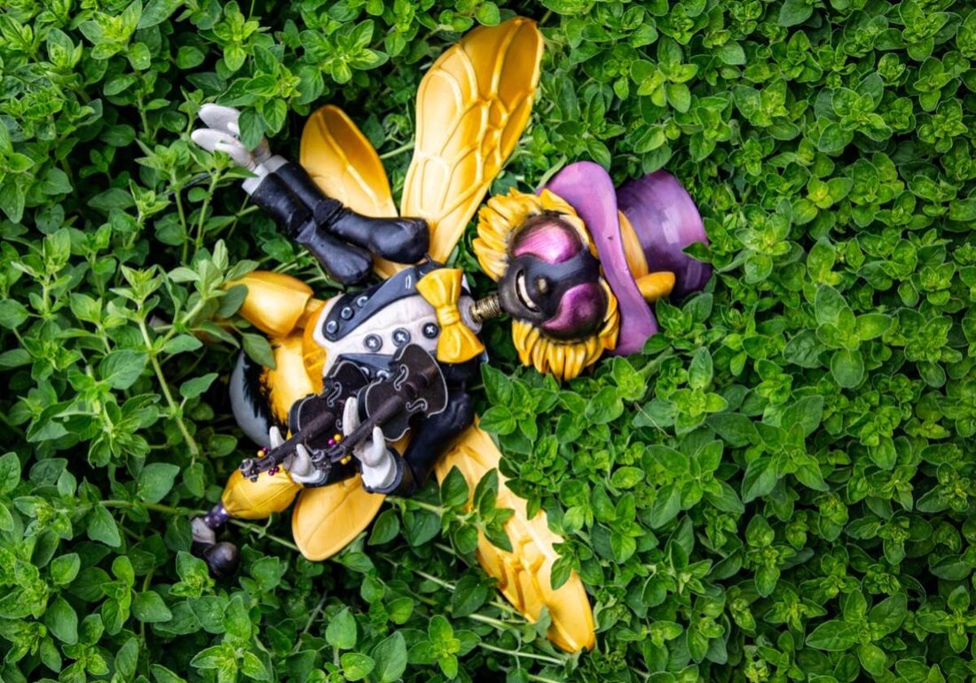 Schwandorf. Das Marionettentheater Schwandorf präsentiert das musikalische Wiesenabenteuer "Wiesenträume" vom 14. Juli bis 9. August 2025, das Kinder ab 2 Jahren in die geheimnisvolle Welt der Wiesenbewohner*innen eintauchen lässt. Tickets sind über die Online-Plattform okticket.de erhältlich.