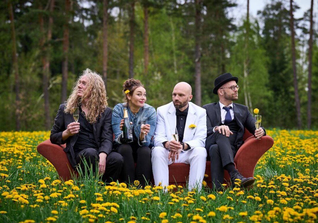 Nittenau.
MTV Nittenau lädt in Nittenau, Die kleine Bühne, zum Konzert am 9. August ab 18.00 Uhr ein und präsentiert launige Geschichten sowie Singer-Songwritermusik aus der Oberpfalz.
Sichere dir jetzt dein Ticket auf okticket.de.
