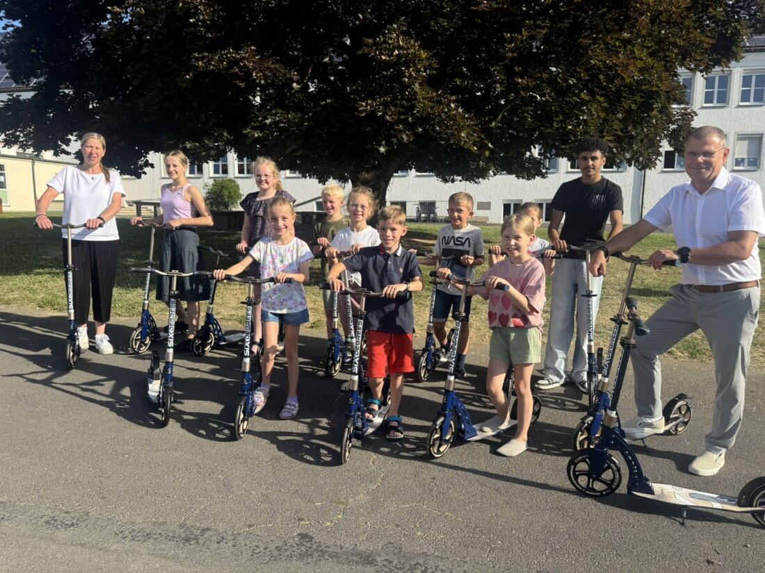Windischeschenbach. Die Stadt hat elf Tretroller für neue Radlführerschein-Übungen an Grundschulen angeschafft, zusätzlich finanzierte der Elternbeirat weitere fünf.