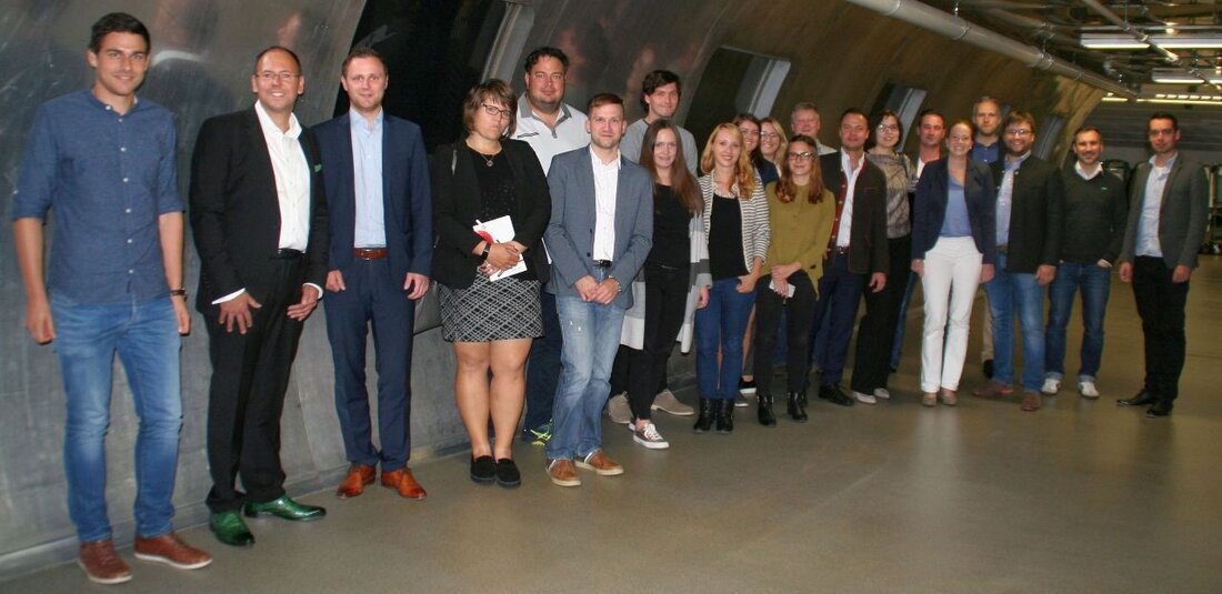 Weiden. Was haben Strickjäckchen, digitale Postkarten und Geschäftsführer, die sich von all ihren 2.950 Mitarbeitern duzen lassen, gemeinsam? Eigentlich nur, dass sie alle zur Witt-Gruppe gehören. Und hinter der markanten Glasfassade [&hellip;]