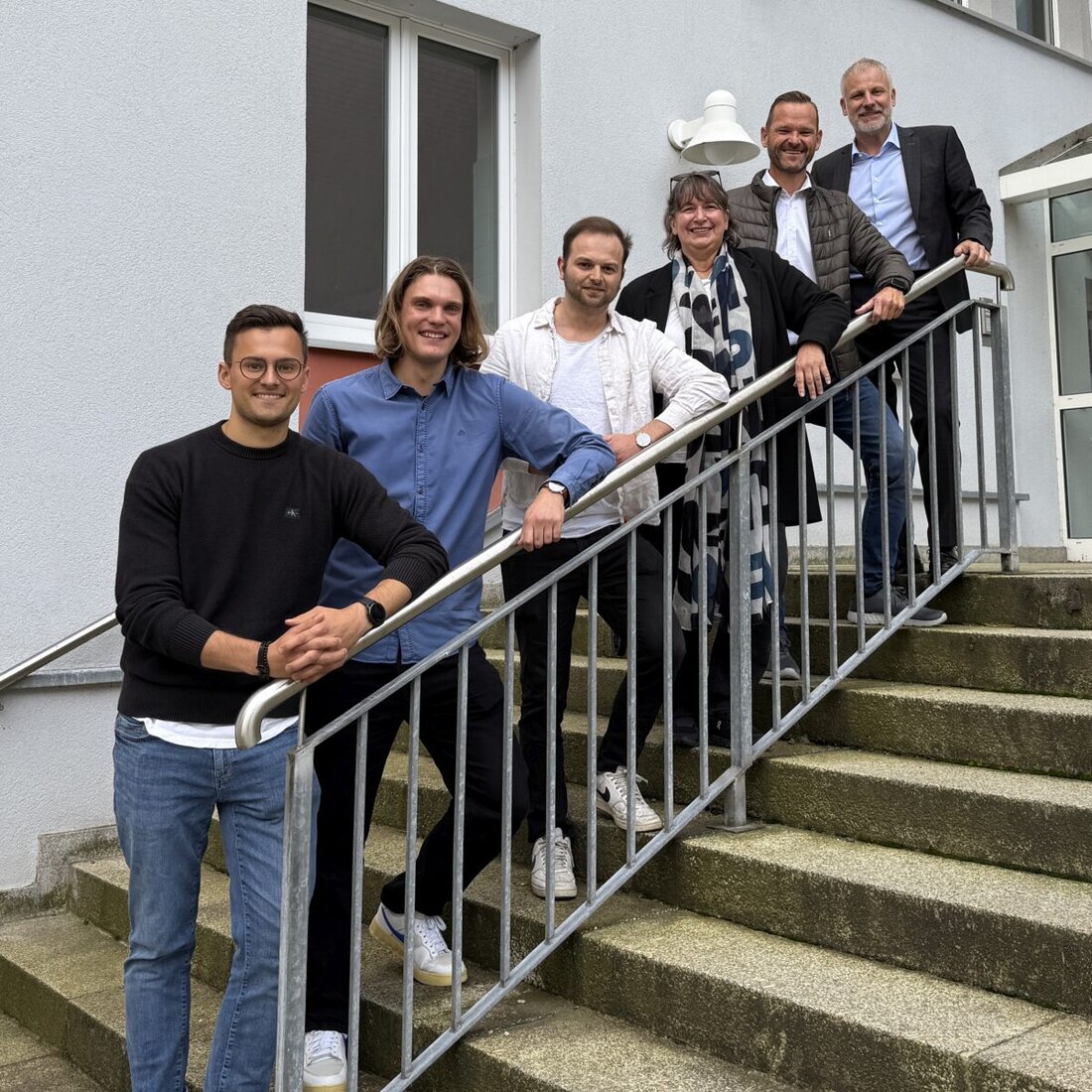 Weiden. Die Wirtschaftsschule begrüßt drei Studienreferendare für Wirtschaftswissenschaften, die ihre Zweitfächer in Weiden und in Wiesau absolvieren.