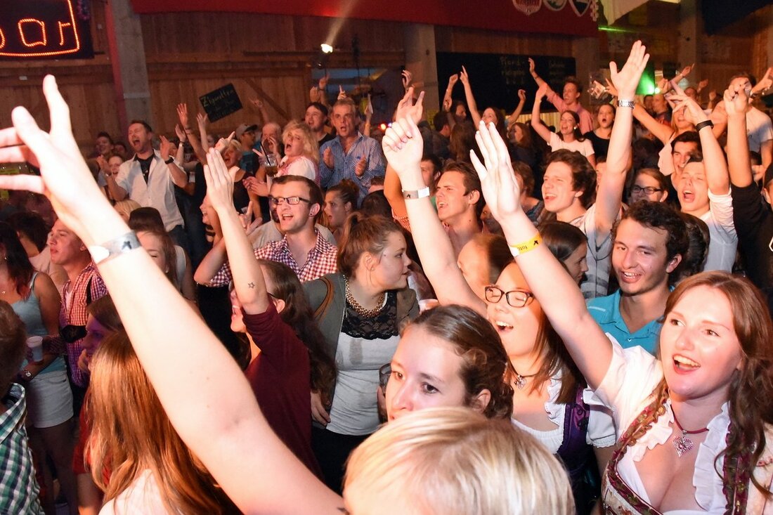 Wurz. Es geht zurück in die Vergangenheit. Am 02. Oktober findet wieder die alljährliche Zwickl Party in der Wurzer O’Schnitt Halle statt.  Von Tom Kreuzer Wie jedes Jahr, einen Tag [&hellip;]