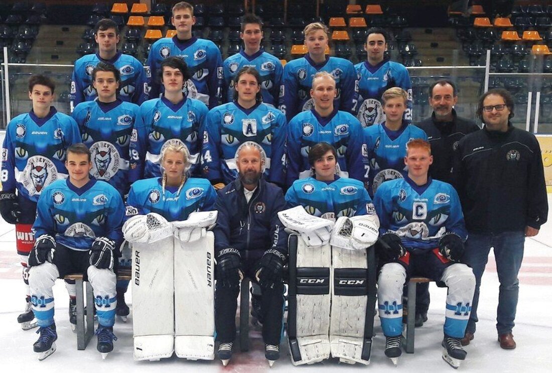 Weiden. Ein neuer Top-Trainer nimmt ab sofort die Young Blue Devils unter seine Fittiche. Der 1. EV Weiden ist stolz auf den Trainer-Neuzugang. Der Rosenberger bringt viel Erfahrung mit.  Auf [&hellip;]
