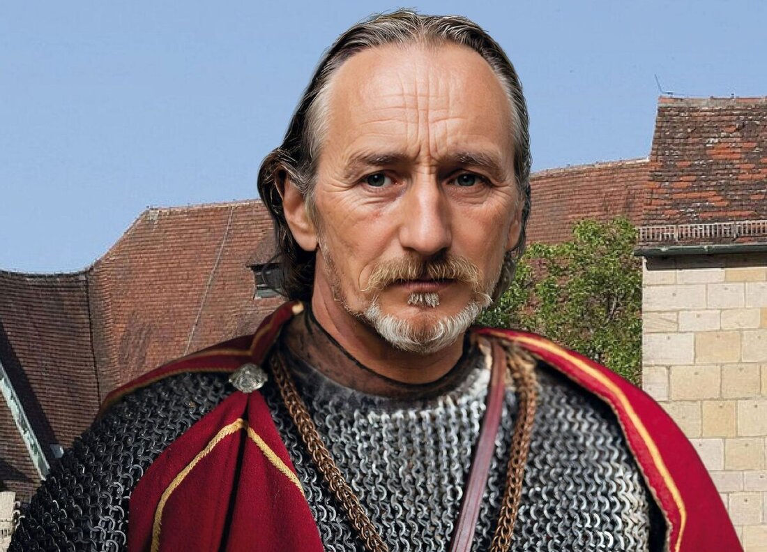 Amberg-Sulzbach. Eine Sonderausstellung zum Leben am Hof von Kunigunde und Heinrich II. findet in Bamberg statt, ergänzt durch eine geplante Busfahrt am 5. April. Die Ausstellung beleuchtet das 1000. Jubiläum Heinrichs II. und integriert Funde aus Sulzbach.