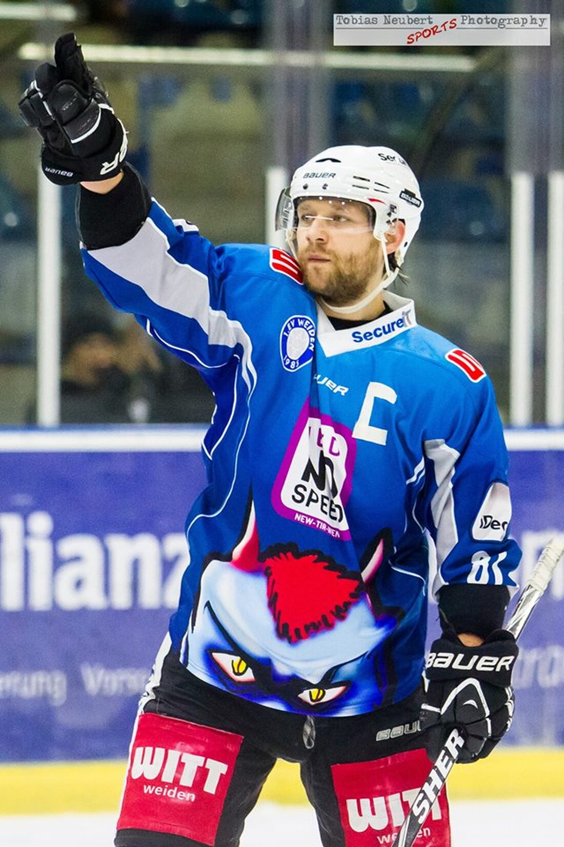Weiden. Am Ende wird sicher das eine oder andere Tränchen fließen. Kaum ein Spieler hat die Geschichte des 1. EV Weiden so geprägt wie Florian Zellner. Jetzt verabschiedet sich „Zoco“ vom [&hellip;]