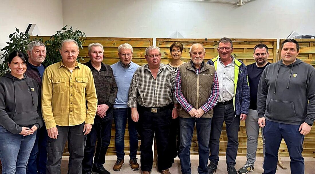 Luhe. Beim FC Luhe-Markt herrscht Zufriedenheit. Vorsitzender Kilian Braun lobt das Ehrenamt in neun Sparten und starke Feste. Die Kasse stimmt, und die Mitgliederzahl erreicht mit 655 einen Höchststand.