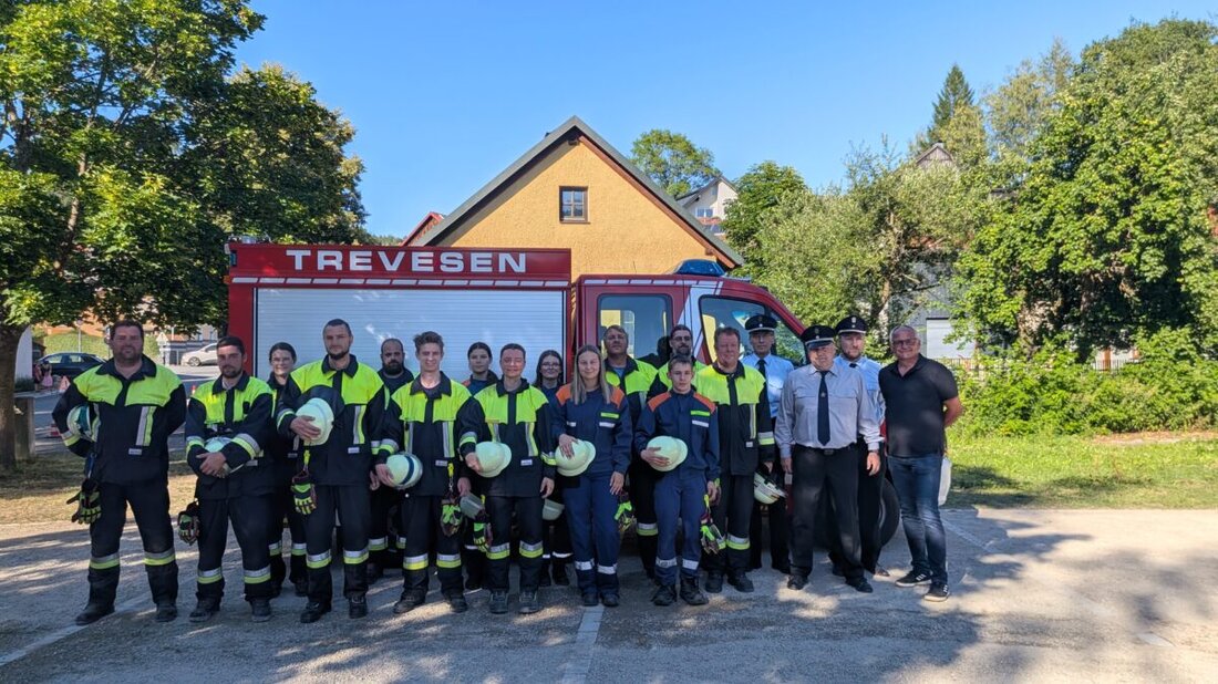 Trevesen. Zwei Gruppen der Freiwilligen Feuerwehr Trevesen haben die Leistungsprüfung Die Gruppe im Löscheinsatz bestanden. Zudem absolvierten zwei Kameraden das Ü-40-Leistungsabzeichen. Bürgermeister Kraus lobte den Einsatz.