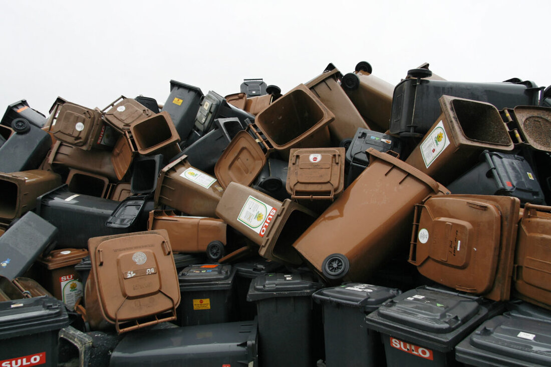 Amberg. Die Tonnenbörse vermittelt gebrauchte, genormte Mülltonnen und verlängert so deren Lebenszeit. Wer anbieten oder suchen will, meldet sich online per Formular. Auch der Landkreis Amberg-Sulzbach ist einbezogen.