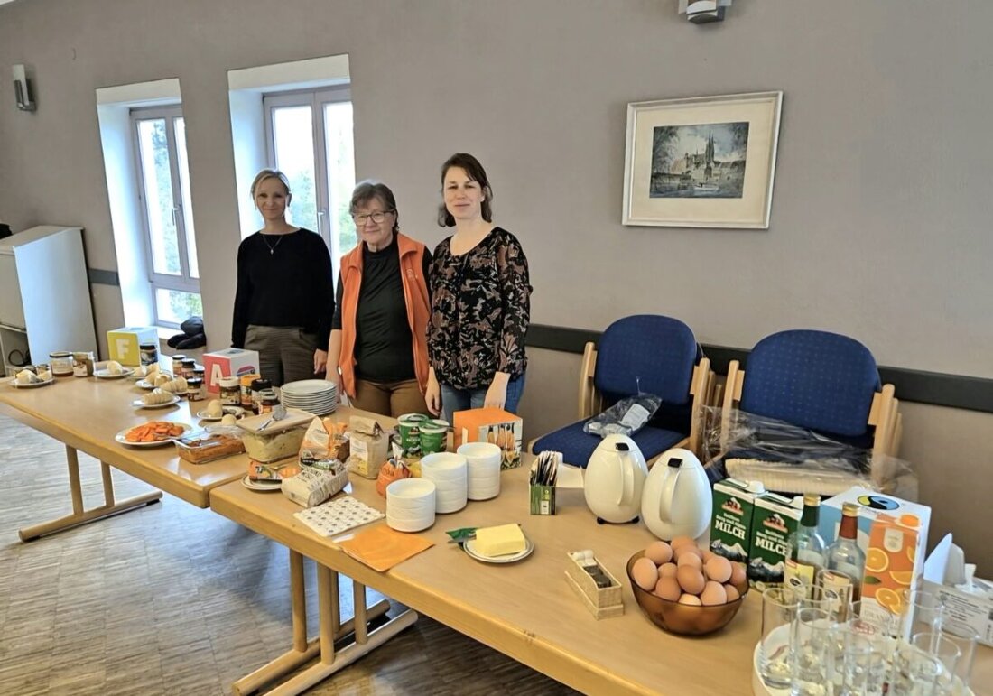Maxhütte-Haidhof. Die Fairtrade-Steuerungsgruppe lud mit der evangelischen Pfarrei zum fairen Frühstück ins Pfarrheim St. Barbara. Es gab faire Produkte und regionale Lebensmittel sowie einen Kurzfilm zu Fairtrade. Das zweite Frühstück war ein Erfolg.