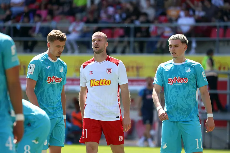 Jahn in Liga 3: Nach Chancenwucher noch Zitterpartie gegen Hoffenheim