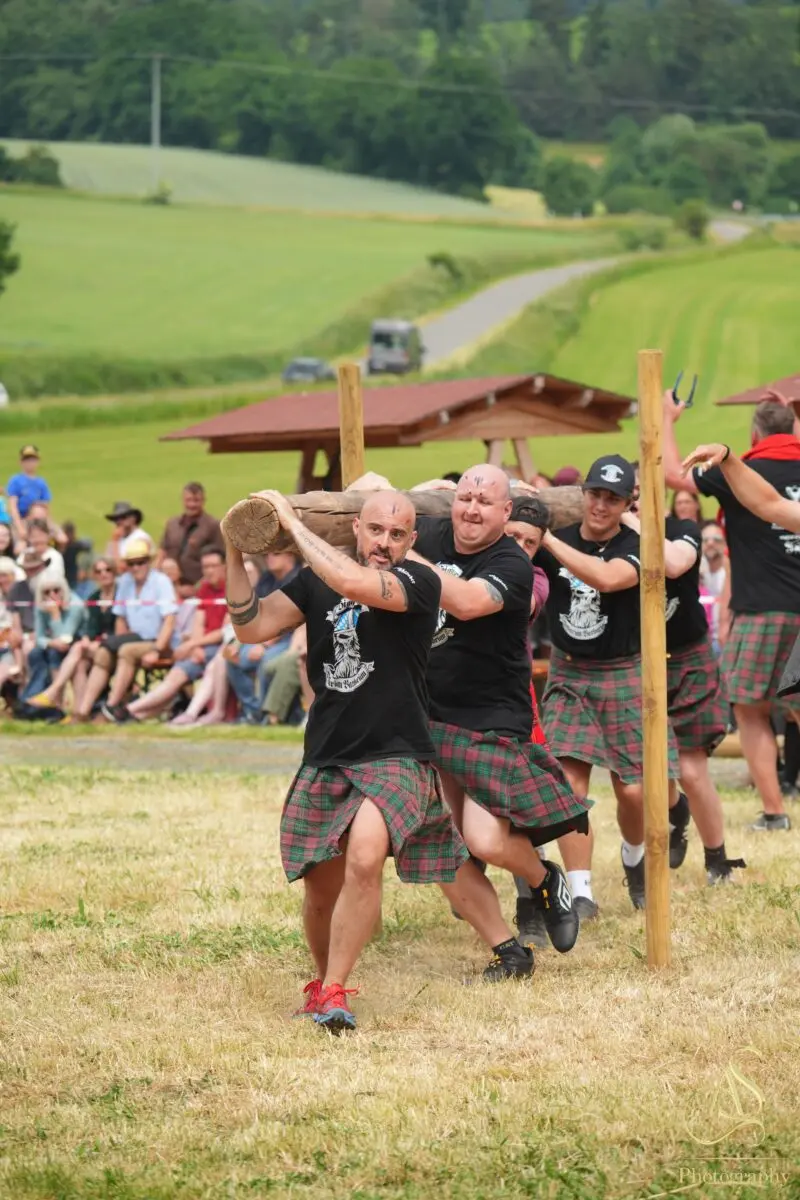 "Scotland meets Schloss Guteneck" – Highland Games und Dudelsackklänge