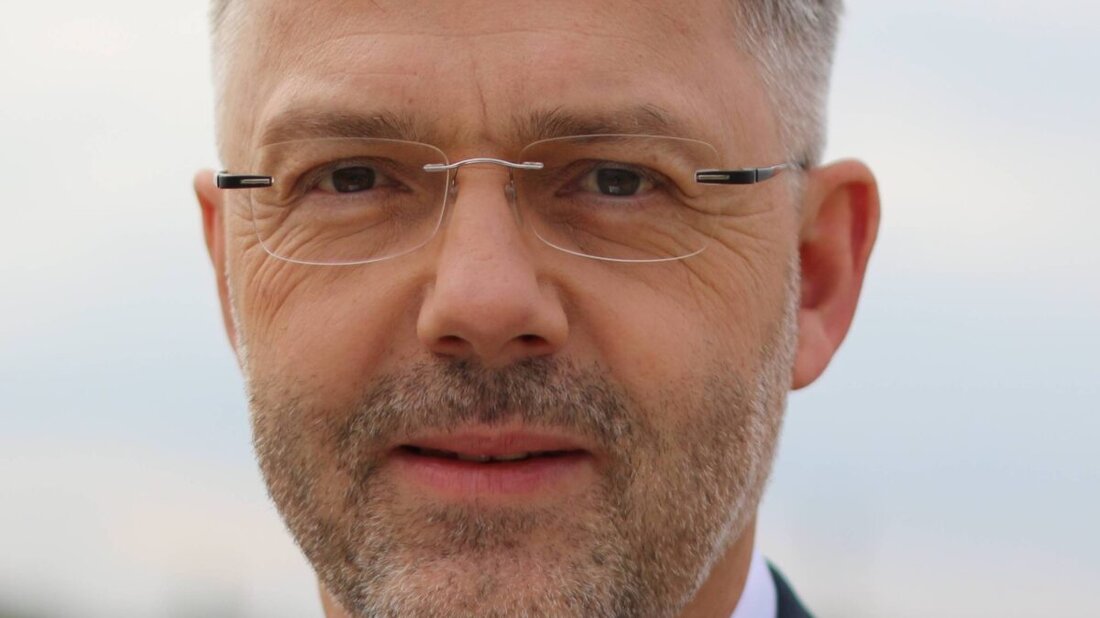 Weiden. Die Kliniken Nordoberpfalz melden für 2025 ein vorläufiges Plus von 816.000 Euro. 2024 stand noch -11,8 Millionen Euro. Die Prüfung läuft, Reformdruck und Finanzierungslücken bleiben Themen.