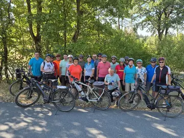 Gelungene VdK-Radtour von Schlammersdorf zur Kirwa nach Dießfurt