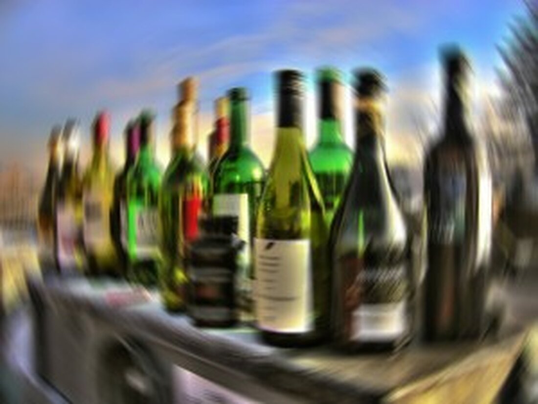 Weiden. Eine Frau rastete am Sonntag völlig aus. Alkoholisiert beschädigte sie mehrere Autos, schlug einen Mann und beschimpfte die Polizei.  Die 29-jährige Mittelfränkin tobte in der Halloween-Nacht von Samstag auf Sonntag [&hellip;]