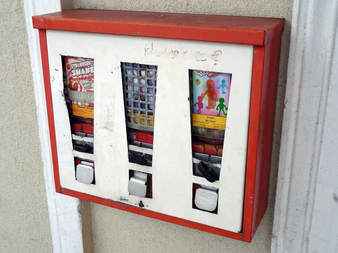 Weiden. Es gibt sie tatsächlich noch. Die wohl nur unter den älteren Semestern bekannten Kaugummiautomaten, die an jeder Straßenecke hingen und sich seit mehreren Jahrzehnten immer rarer gemacht haben. Einer [&hellip;]