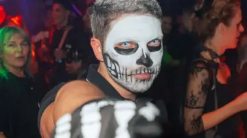 Halloween-Party begeistert Gäste im Monkey Weiden