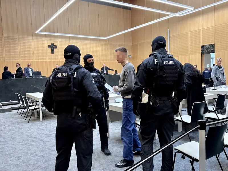 Landgericht Weiden verhängt 13 Jahre Haft: Crystal-Dealer handelt im Knast weiter