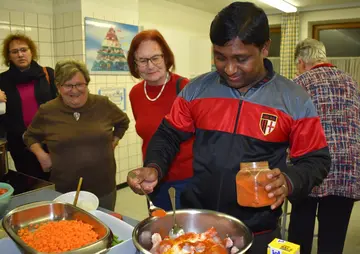 "Namaste" im Grafenwöhrer Jugendheim