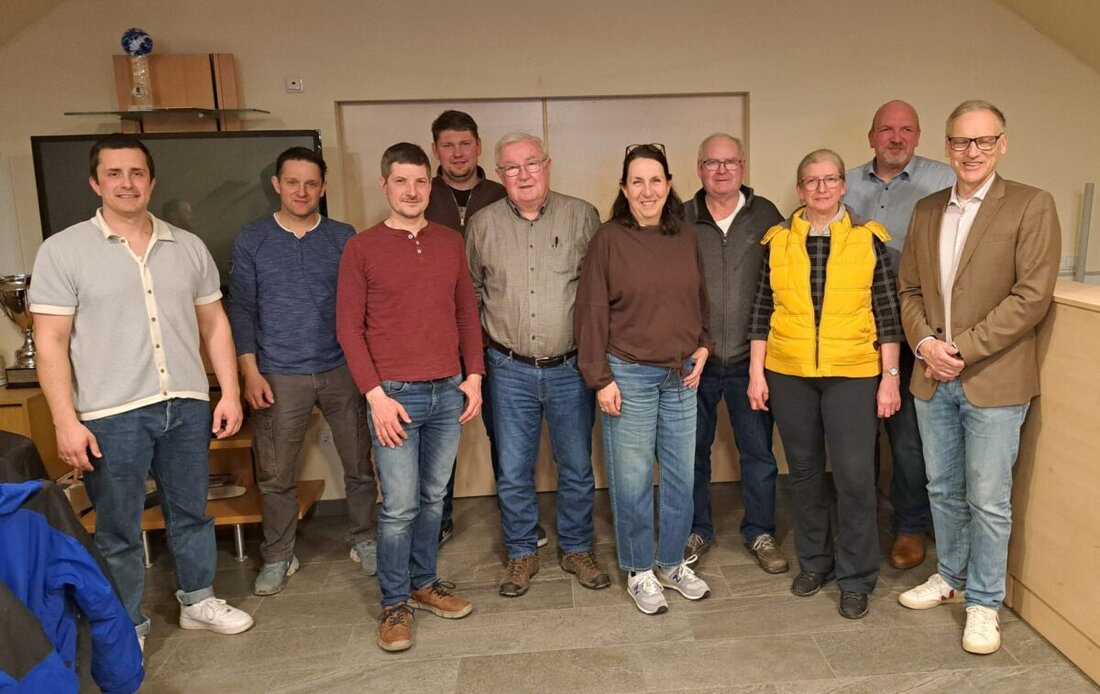 Kondrau/Waldsassen. Die Teilnehmergemeinschaft Kondrau hat turnusgemäß nach sechs Jahren eine neue Vorstandschaft gewählt. Eingeladen hatte das ALE Oberpfalz; die Gewählten führen sechs Jahre die Geschäfte.