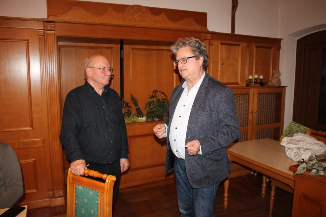 Pressath. Der Heimatpflegebund mit 232 Mitgliedern blickt in der Hauptversammlung auf ein starkes Jahr im Haus der Heimat und plant neue Ausstellungen. Museumssaison ab 12. April, Vortrag am 20. April, Sanierung geplant.