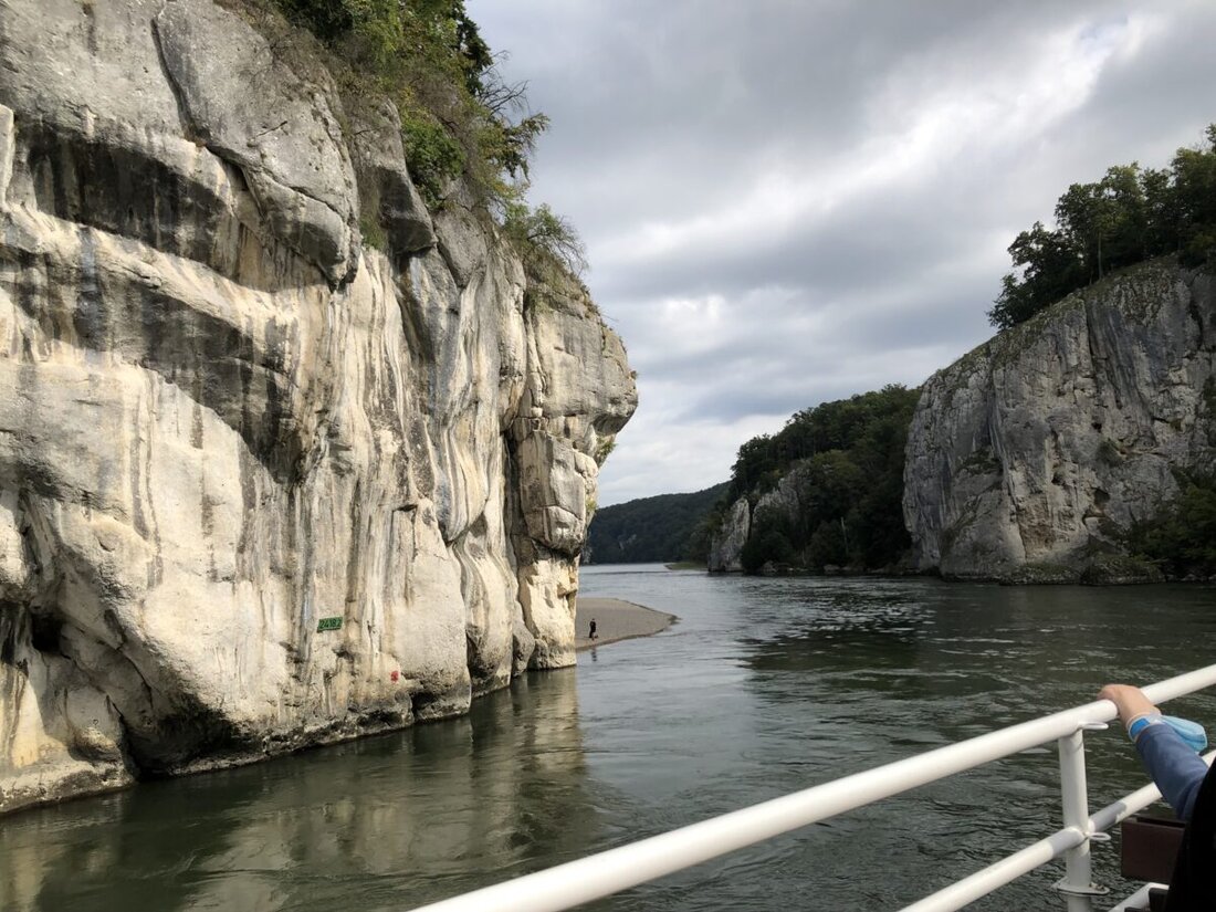Schnaittenbach. Der Obst- und Gartenbauverein lädt zur Tagesfahrt am Freitag, 8. Mai, ein: zum Spargelhof Waltl in Sandharlanden und zum Kloster Weltenburg. Abfahrt ist um 8.30 Uhr, mit Spargelseminar und Schifffahrt.