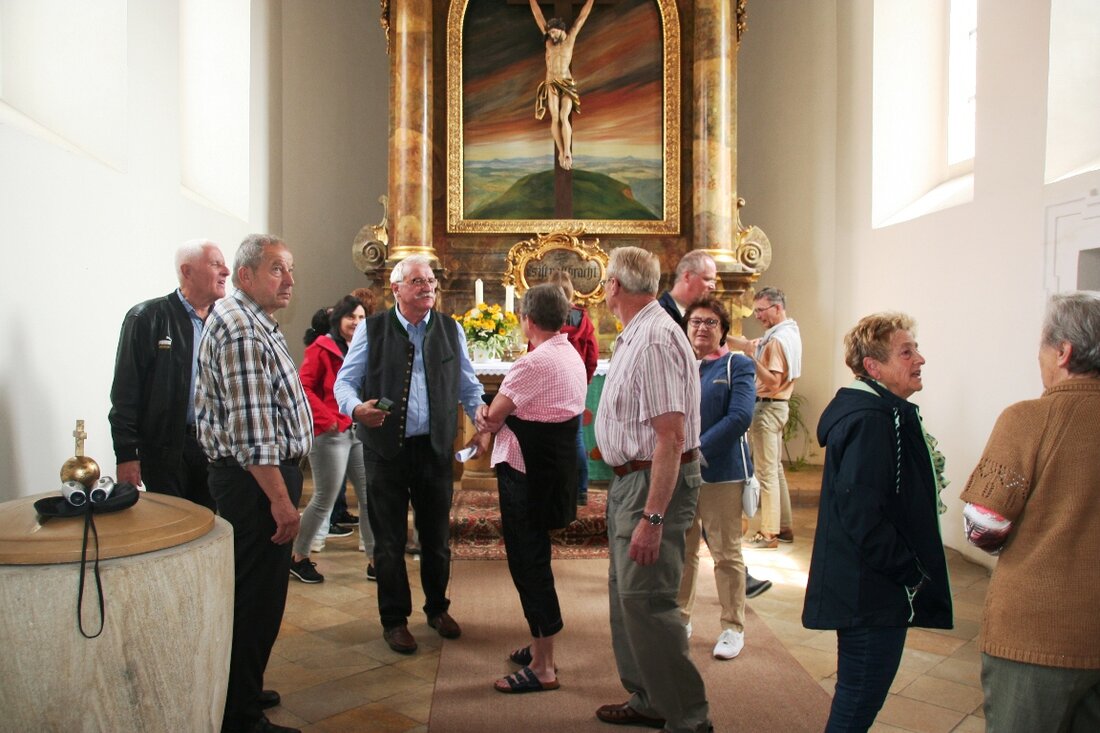 Mantel/Kaltenbrunn/Weiden. Rund dreißig Interessierte nutzten Mitte Juli die Gelegenheit, die beiden Simultankirchen des Jahres kennenzulernen. Einige von ihnen erkundeten dabei trotz unsicherer Witterung auch die Route 5 des Simultankirchen-Radweges. Von [&hellip;]