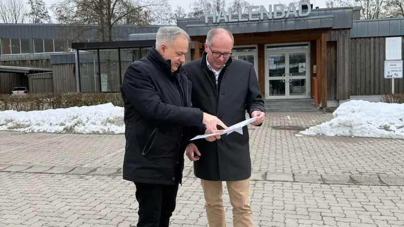 Stadt und Landkreis treiben Hallenbad-Neubau in Kemnath voran