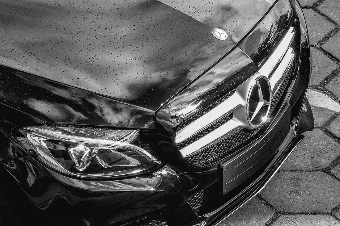 Waldershof. In den Morgenstunden entwendeten unbekannte Täter einen hochwertigen Mercedes AMG in der Wilhelm-Hoegner-Straße. Gegen 01.00 Uhr entwendeten heute Morgen unbekannte Täter einen hochwertigen Mercedes. Der Mercedes AMG war in der Wilhelm-Hoegner-Straße in [&hellip;]