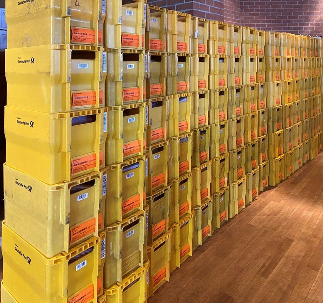 Weiden. Die Bundestagswahl steht vor der Tür, und Briefwähler müssen aktiv werden. Die Stadt Weiden ruft dazu auf, die roten Wahlbriefe ohne Verzögerung an das Wahlamt zu senden. 