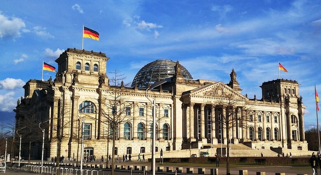 Berlin / Weiden. Europa galt lange Zeit als ein Erfolgsprojekt für Frieden, kulturellen Austausch und wirtschaftlichen Aufschwung. Aber die jüngere Vergangenheit und Gegenwart zeigen: Europa ist kein Selbstläufer. Die Frage [&hellip;]