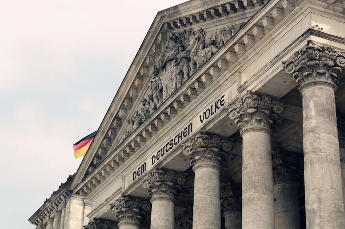 Weiden. Der Deutsche Bundestag lädt gemeinsam mit der Bundeszentrale für politische Bildung und der Jugendpresse Deutschland e.V. mittlerweile zum dreizehnten Mal 30 junge Journalistinnen und Journalisten zu einem Medienworkshop nach [&hellip;]