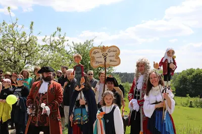 Vatertag wird Theatertag im Freilandmuseum Oberpfalz