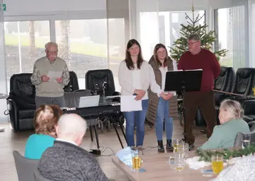 So rührend: Tosender Applaus in der stillen Zeit in der Tagespflege Waldthurn