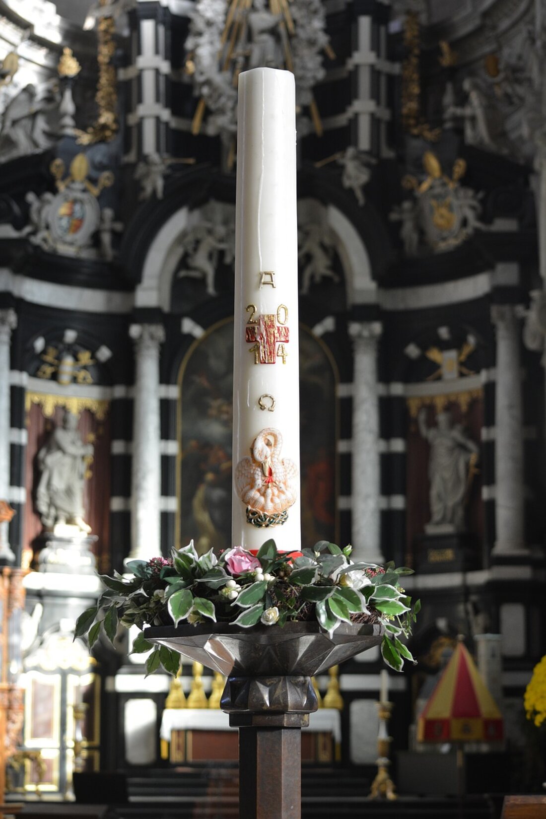 Eschenbach. In der St. Laurentius Kirche wurde die Osterkerze von einem Unbekannten angezündet und wohl vergessen. Es entstand ein Schaden von rund 100 Euro. Gestern gegen 16:45 Uhr fiel einer [&hellip;]